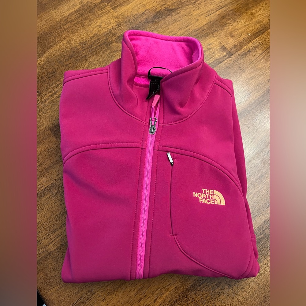 North Face womens softshell M EUC